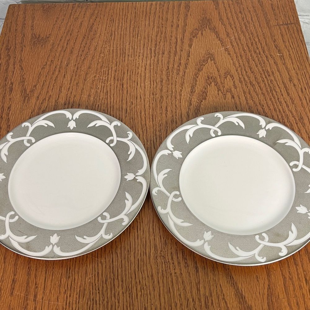 Ralph Lauren Aubusson Salad/Dessert Plate set of 2